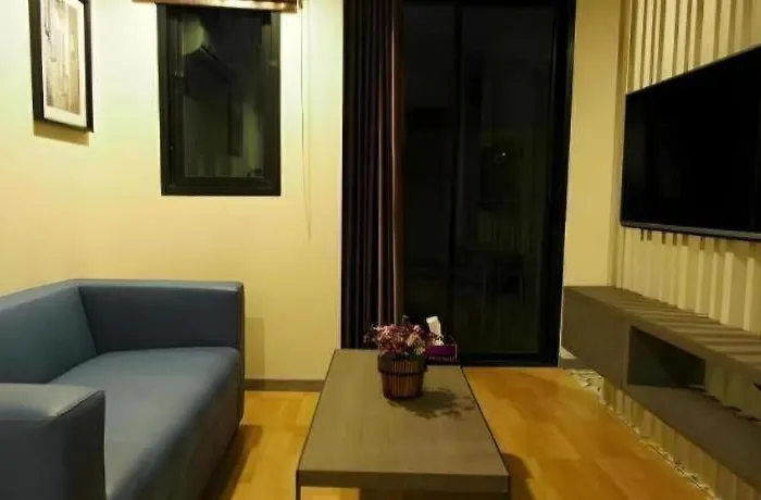 Bb House Mini